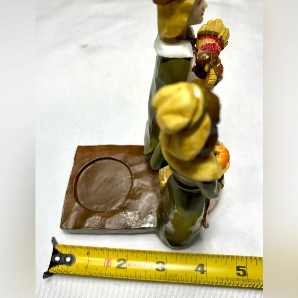 Faith at Home Harvest Pilgrim Couple Resin Decorative Tabletop Figurine